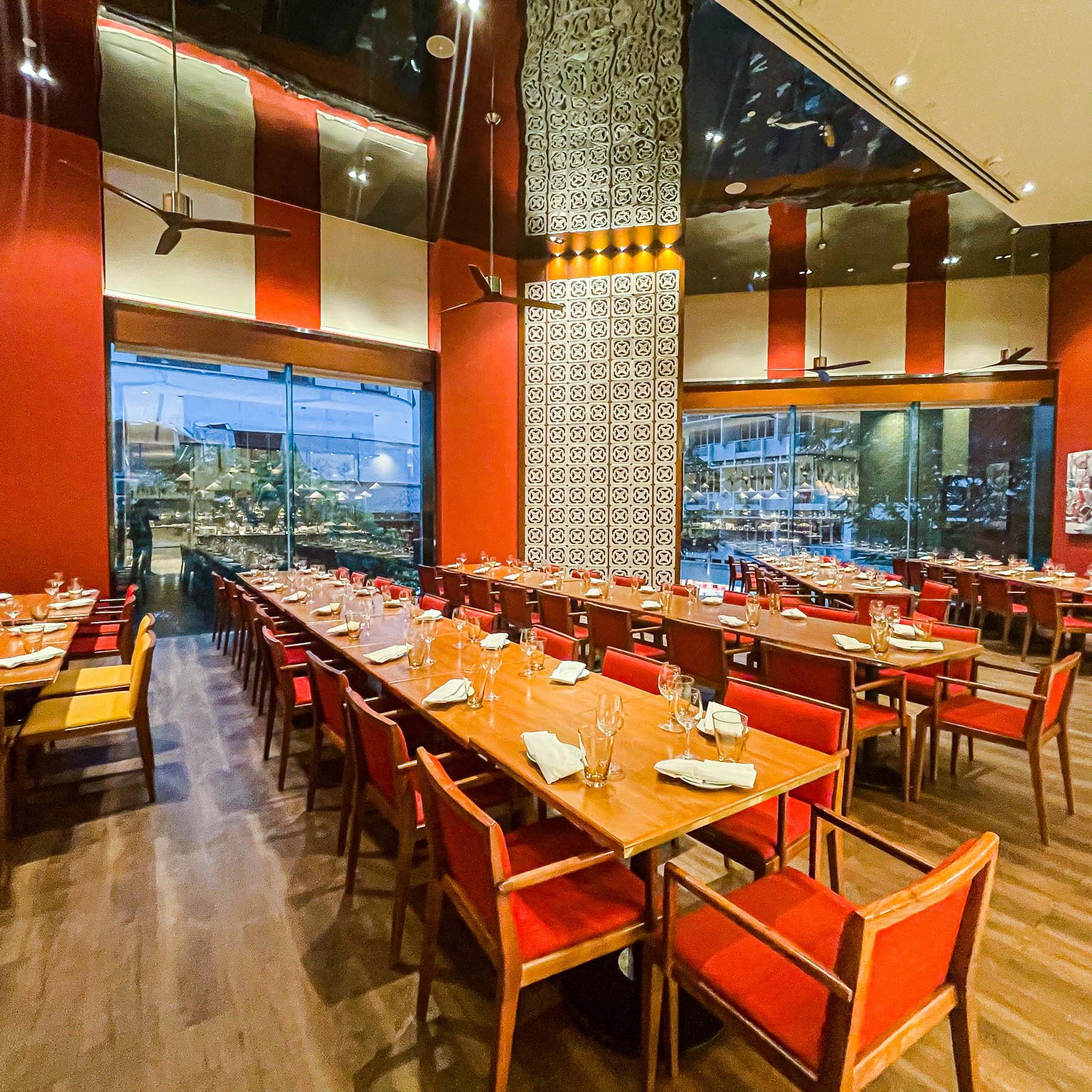 Saigon Café Seafood Buffet