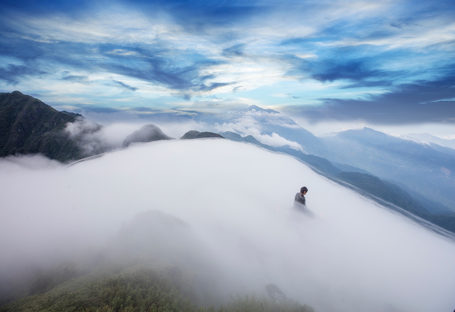 Khung cảnh săn mây Sa Pa thơ mộng Khung cảnh săn mây Sa Pa thơ mộng