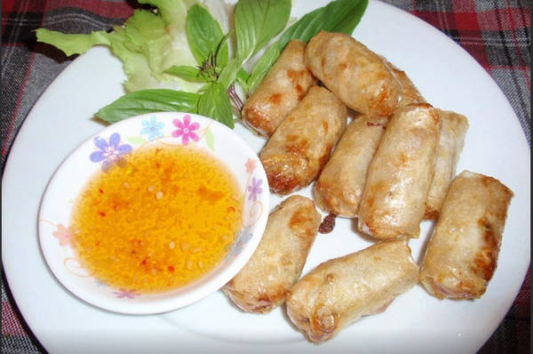 Những món ăn tuy đơn giản quen thuộc, nhưng khi thưởng thức tại Sa Sa Café lại có những hương vị đặc biệt.
