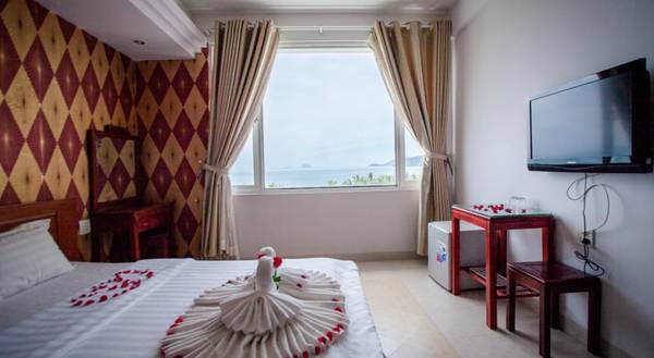 Phòng nghỉ hướng biển thoáng đãng tại Pavillon Garden Nha Trang