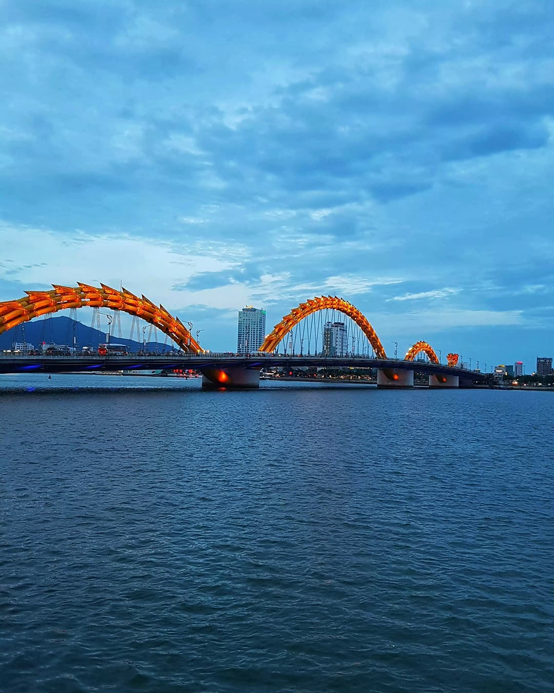 Sông Hàn Đà Nẵng hoàng hôn