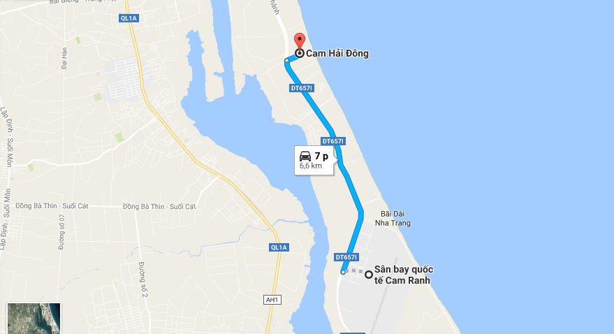 Từ sân bay Cam Ranh đến Sealife chưa tới 10km, du khách chạy theo đường Nguyễn Tất Thành.