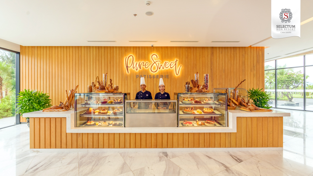 Quầy buffet đa dạng món ăn ngon tại Selectum Noa Cam Ranh