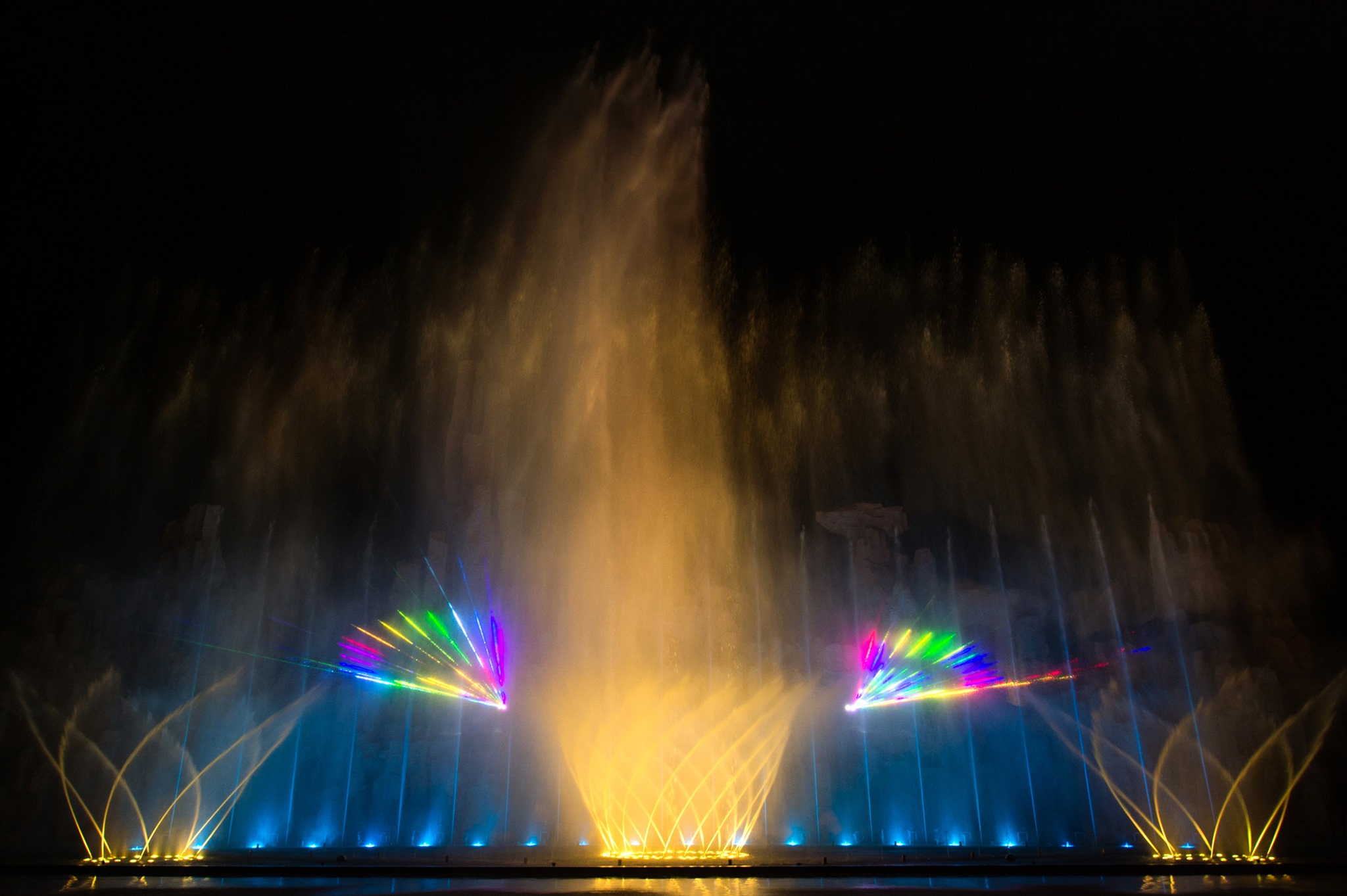 Show nhạc nước - show diễn Phú Quốc tại Vinpearl