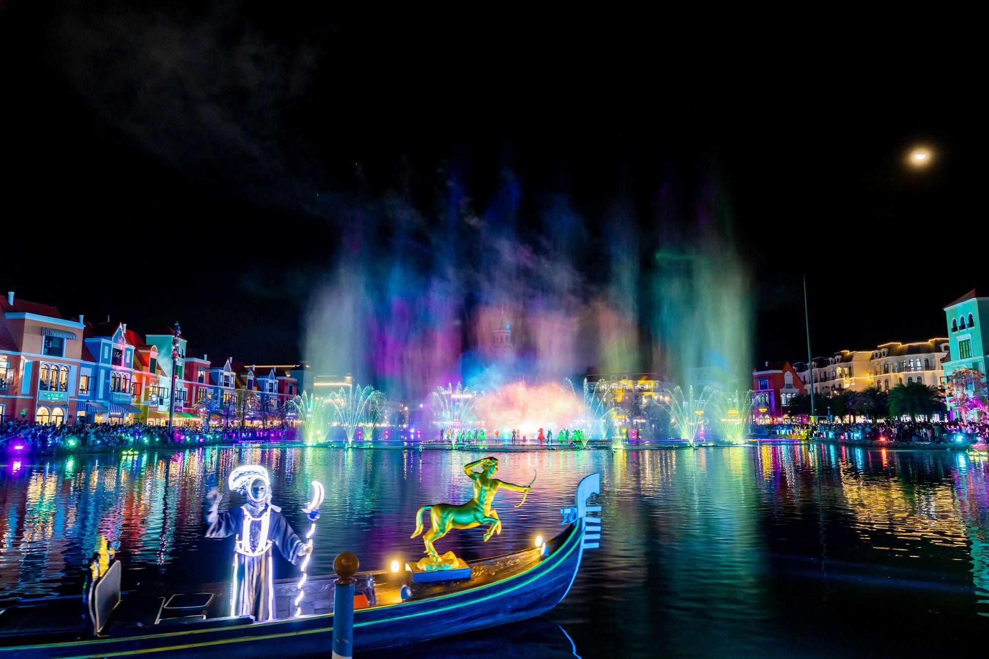 Sắc màu Venice - show diễn Phú Quốc tại Grand World