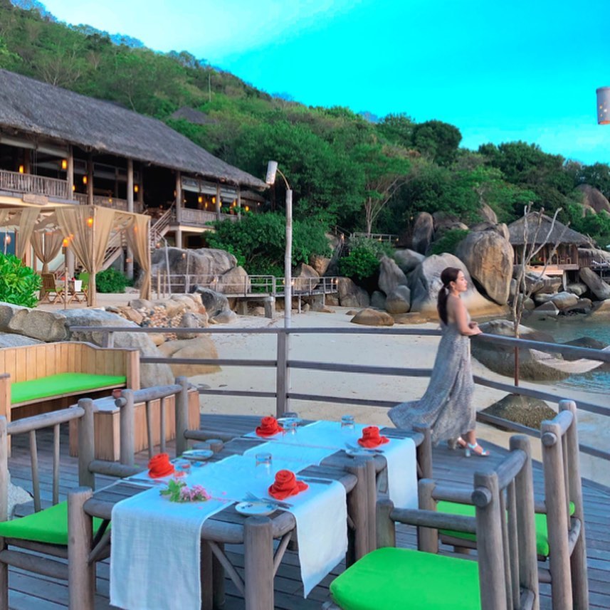 Tập yoga thư giãn tại Six Senses Ninh Vân Bay