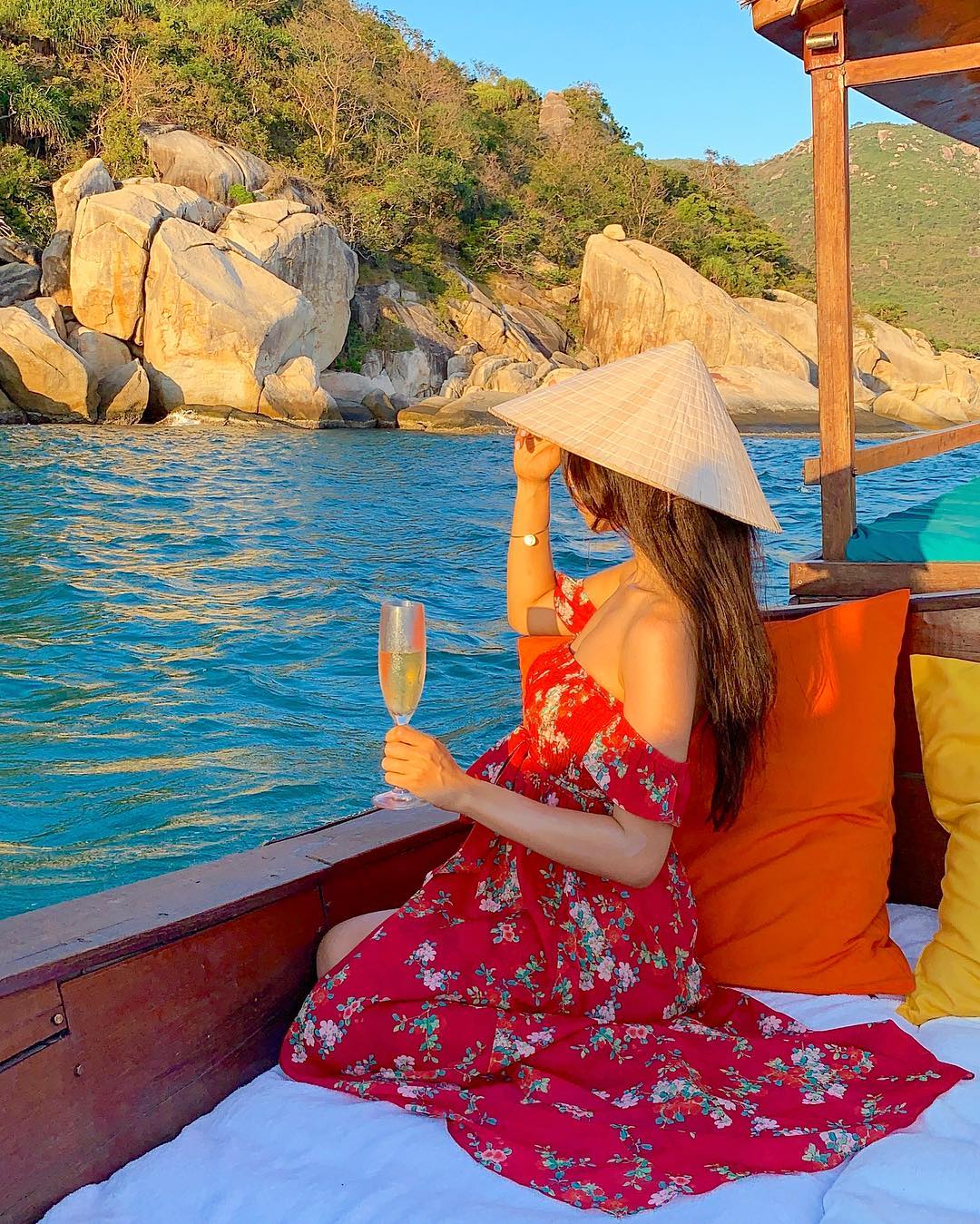Bể bơi vô cực tại Six Senses Ninh Vân Bay
