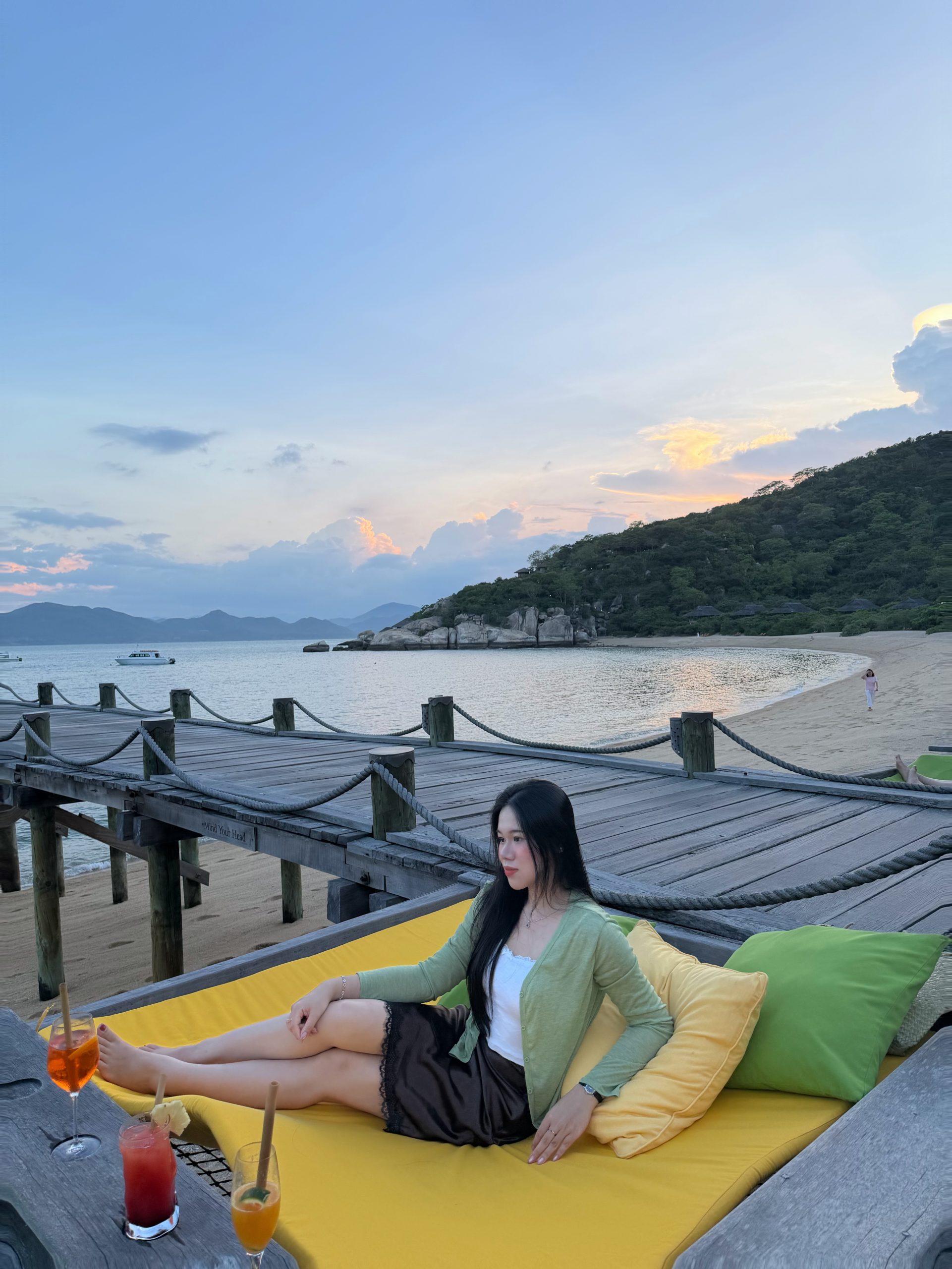 Ngắm hoàng hôn lãng mạn tại Six Senses Ninh Vân Bay Nha Trang