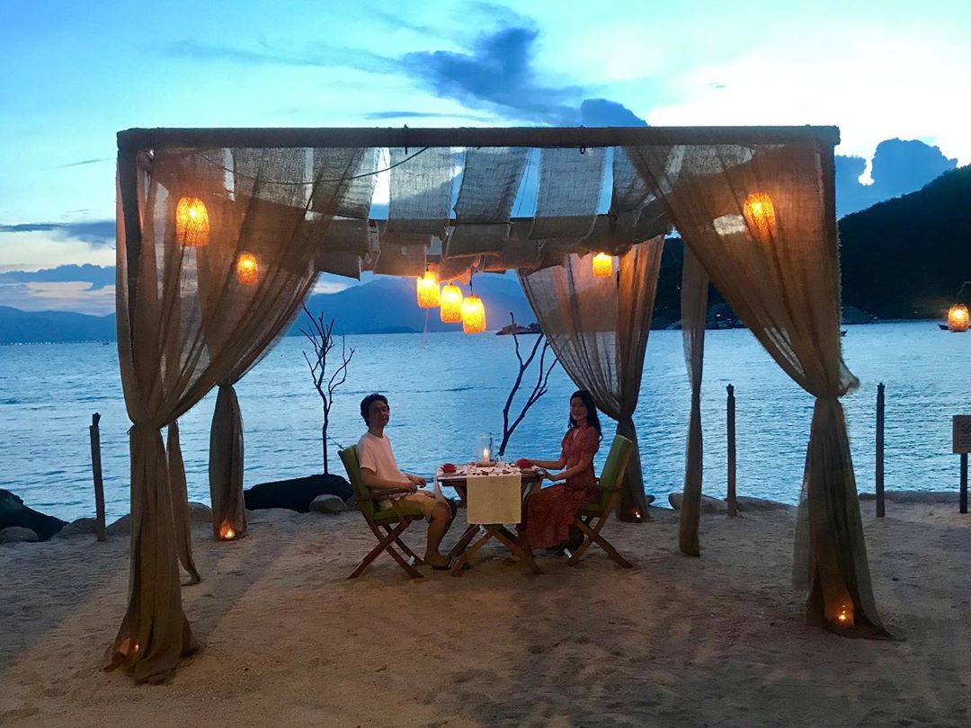 Floating breakfast sang chảnh tại Six Senses Ninh Vân Bay