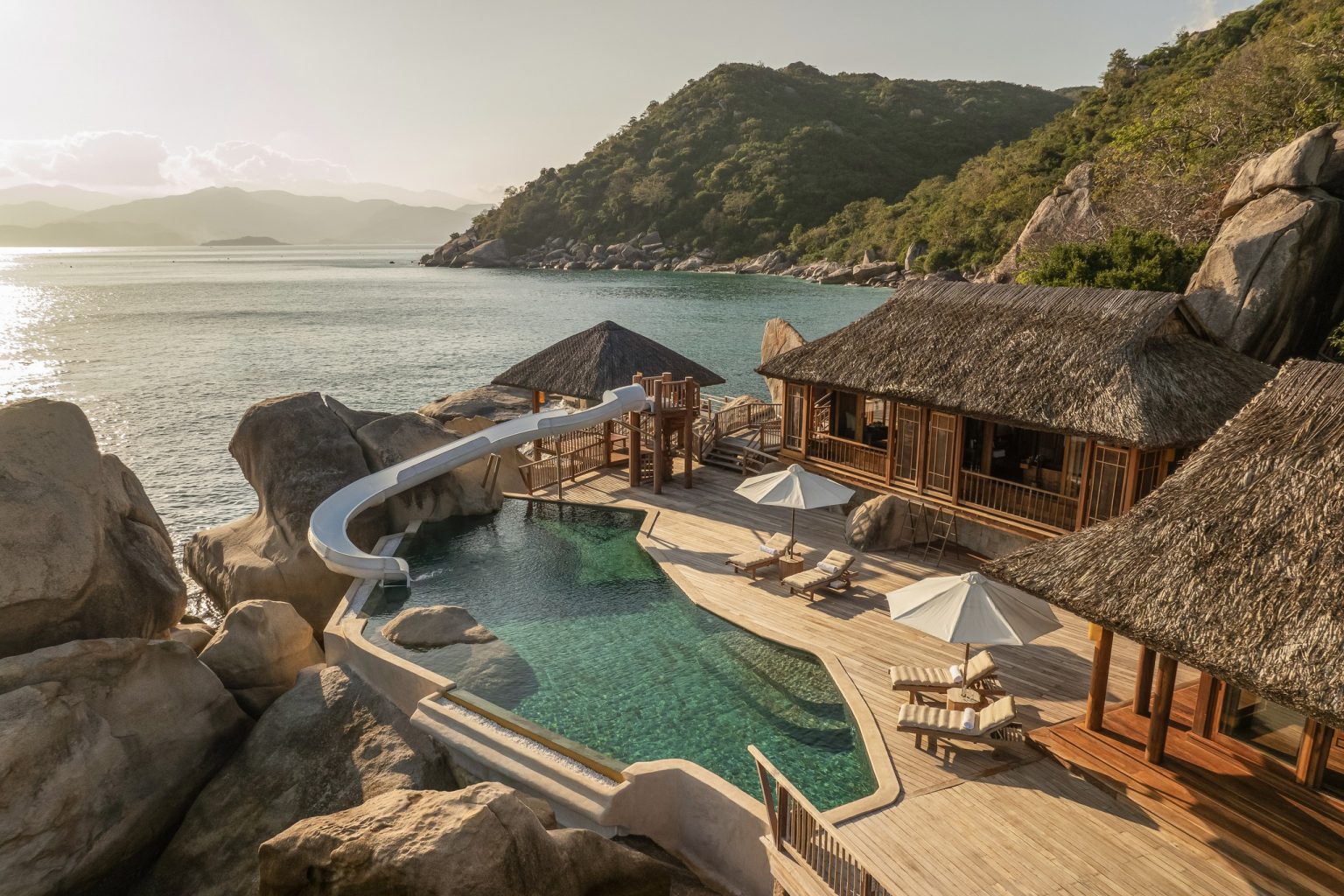 Toàn cảnh khu nghỉ dưỡng Six Senses Ninh Vân Bay Nha Trang