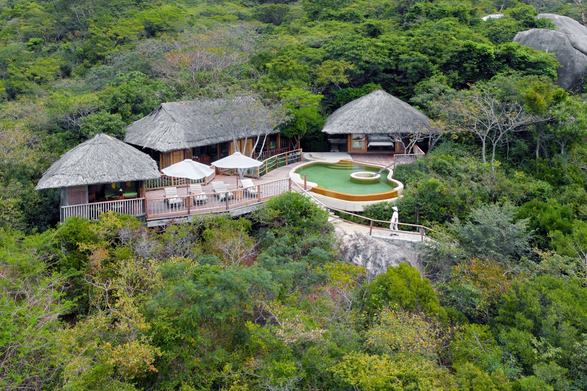 Không gian biệt thự gỗ cao cấp tại Six Senses resort Ninh Vân Bay