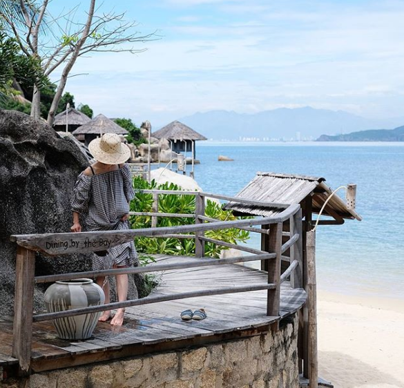 Bể bơi riêng tư nhìn ra đại dương xanh mát