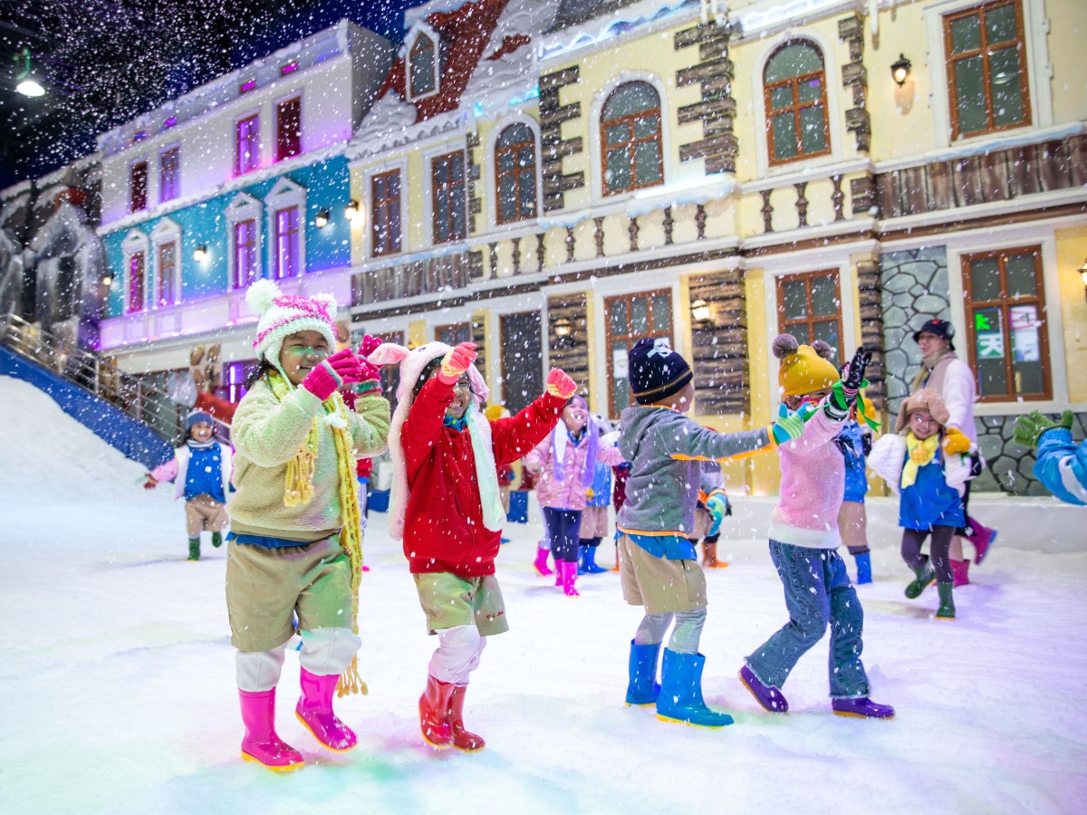 Snow Town Sài Gòn không gian châu Âu Giáng Sinh