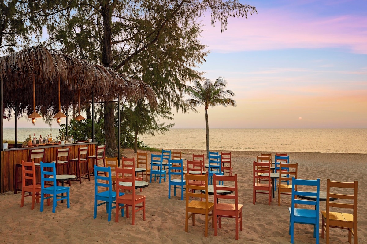 Khuôn viên xinh đẹp thơ mộng tại SOL by Meliá Phú Quốc