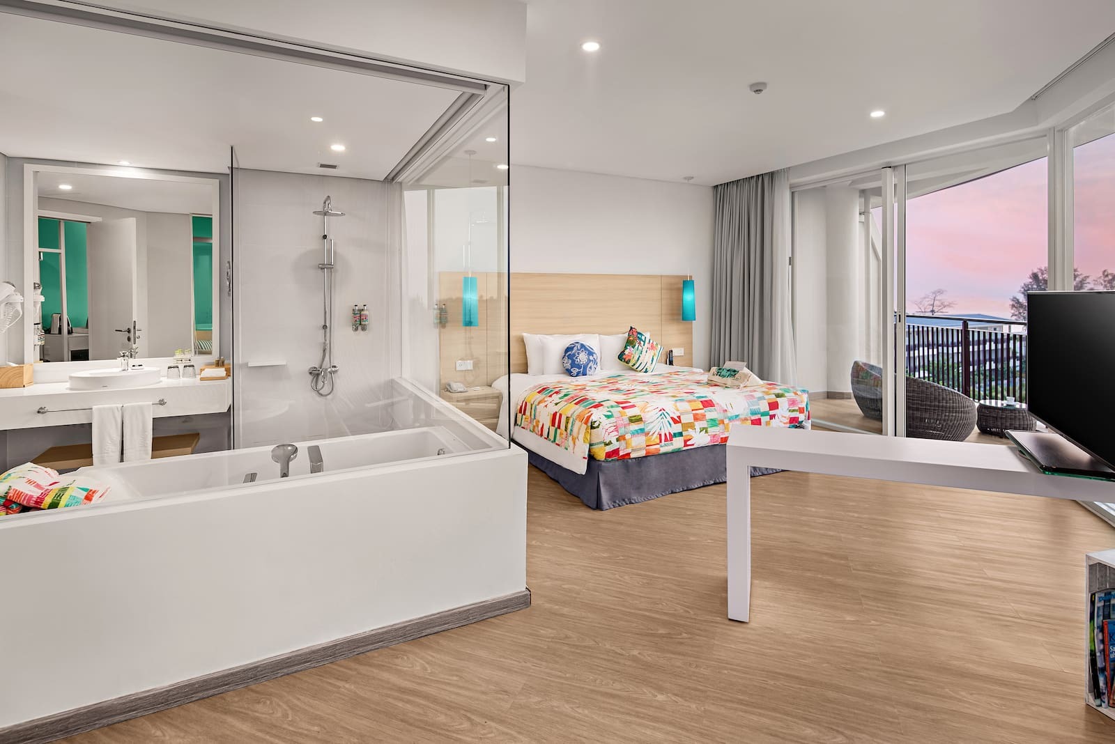 XTRA Sol Junior Suite SOL by Meliá Phú Quốc