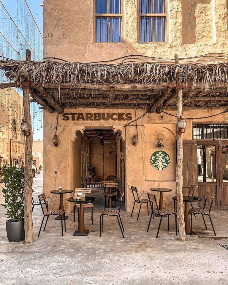 Tiệm Starbucks mái lá Dubai với thiết kế truyền thống