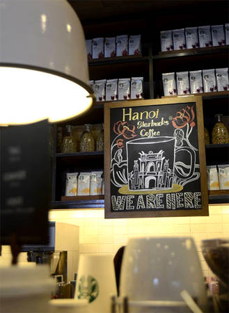 Starbucks mở cửa hàng đầu tiên tại Hà Nội starbucks-mo-cua-hang-dau-tien-tai-ha-noi-2-ivivu