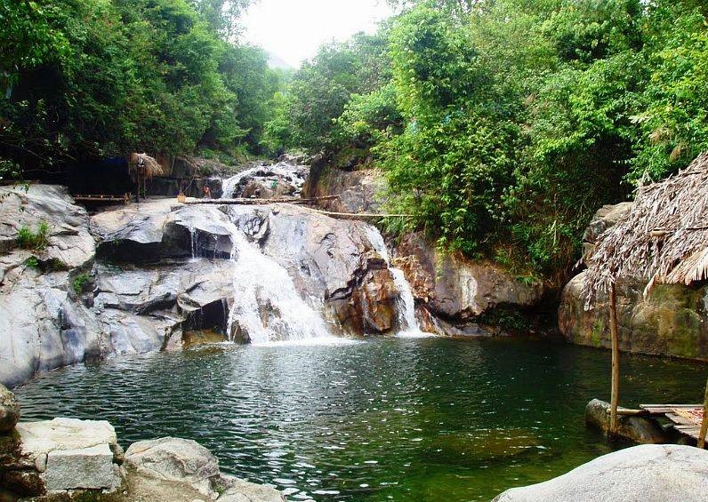 Suối Tiên Phú Quốc khung cảnh rừng nguyên sinh