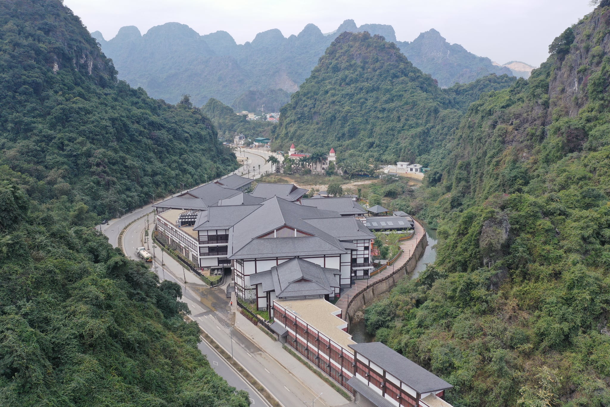 Sun-Onsen-Village-Quang-Hanh-ivivu