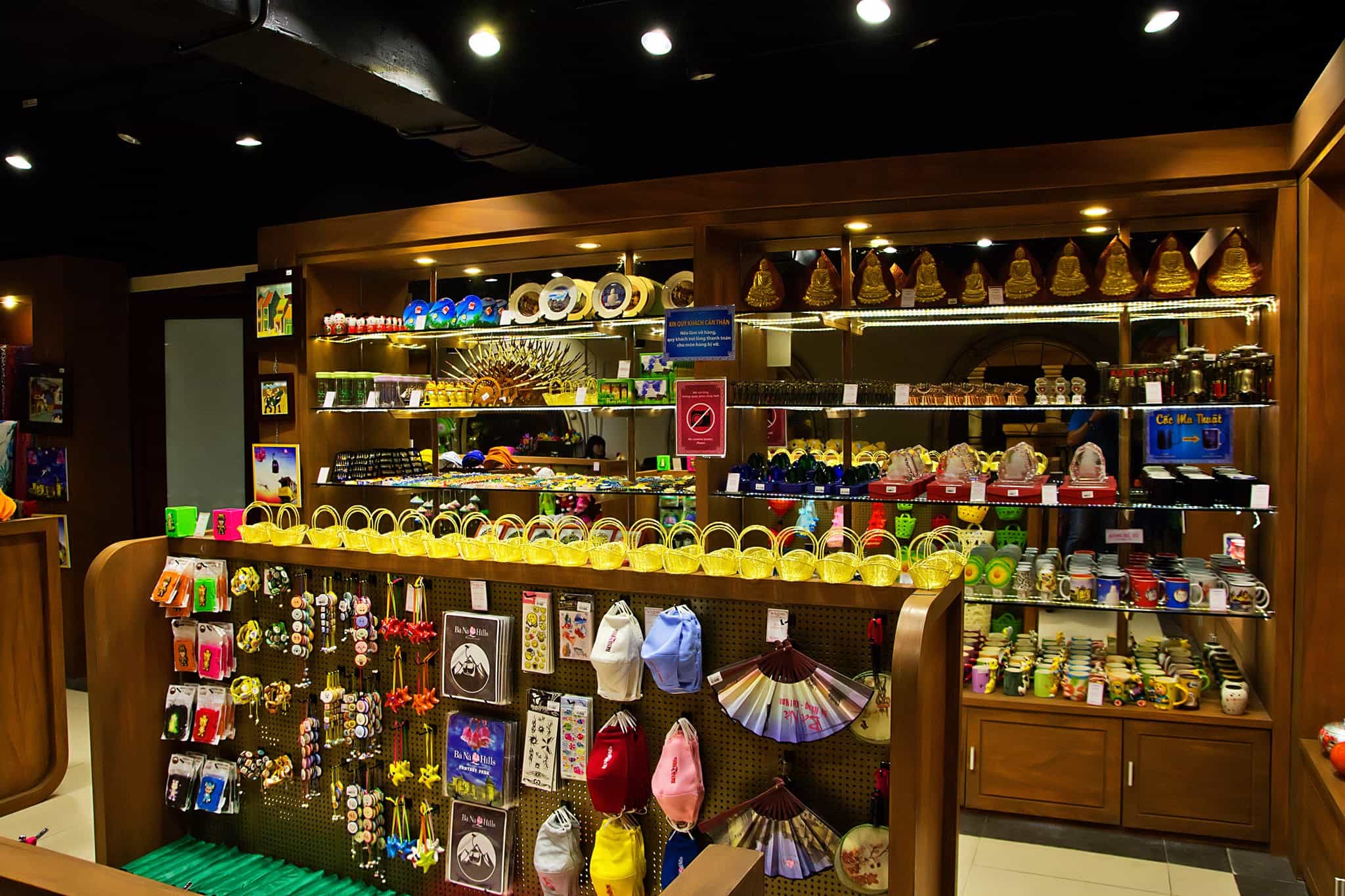 Khu vực mua sắm Sun World Bà Nà Hills Đà Nẵng