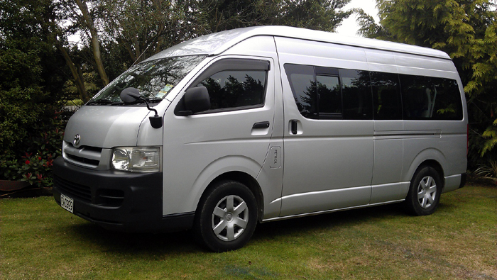 Xe Toyota Hiace đưa đón đến Sun World Bà Nà Hills Đà Nẵng
