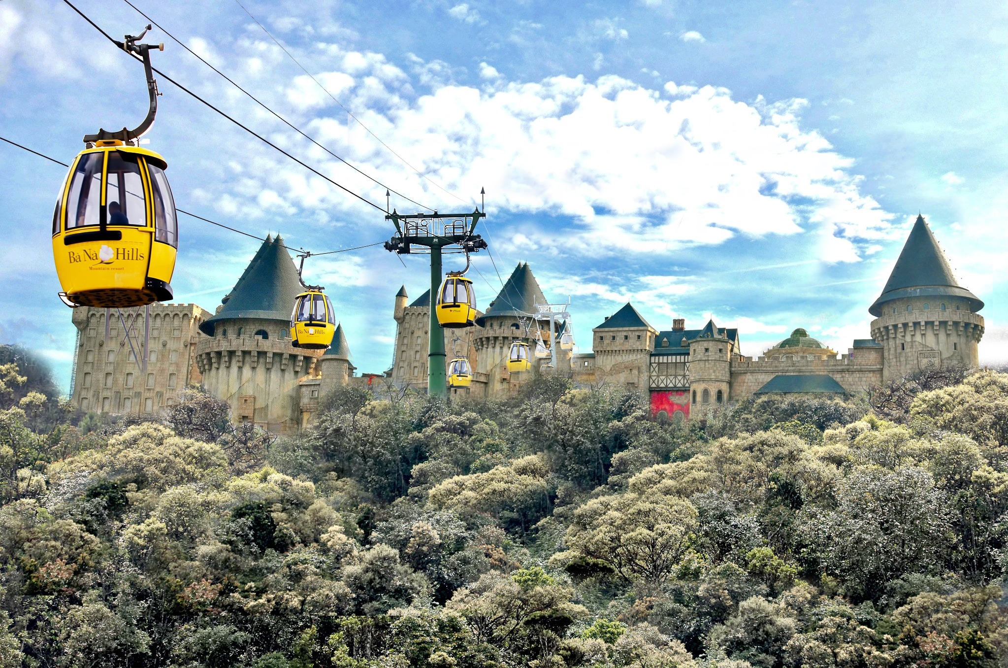 Hệ thống cáp treo Sun World Bà Nà Hills Đà Nẵng