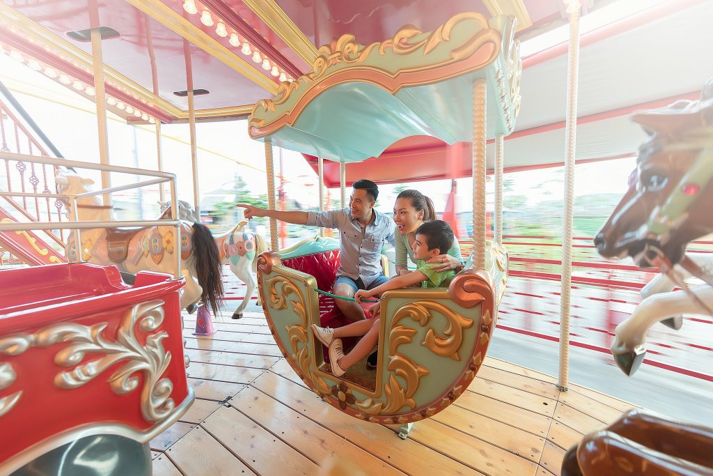 Gia đình trải nghiệm Sun World Hạ Long