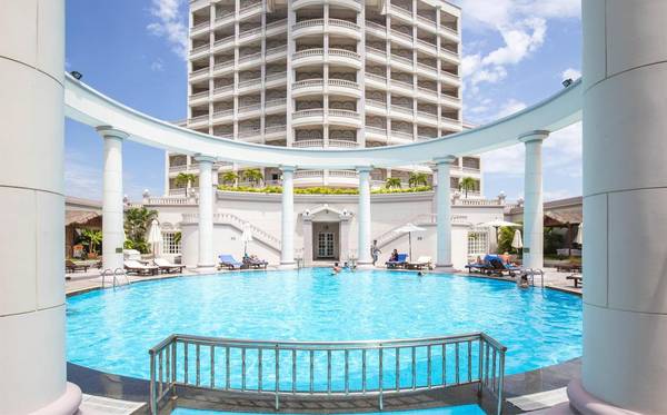 Ẩm thực phong phú tại Sunrise Nha Trang Beach Hotel & Spa