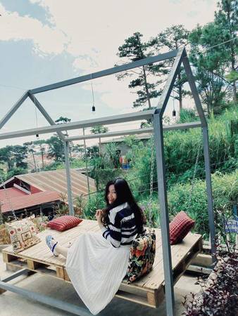 Không gian chụp ảnh đẹp tại Sunshine Tím Đà Lạt