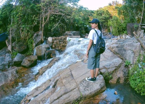 Âm thanh suối chảy tại Suối Đá Bà Rịa