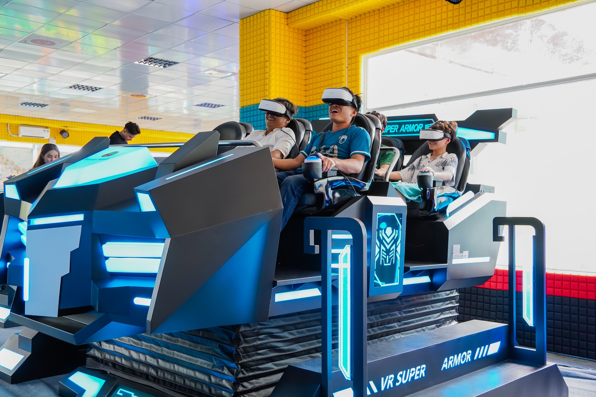 Trò chơi thực tế ảo VR Game với hình ảnh và âm thanh chân thực tại khu du lịch Suối Tiên