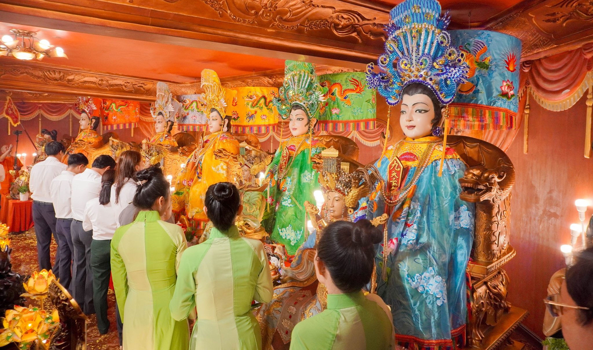 Lễ vía Ngũ Hành Thánh Mẫu Nương Nương tại khu du lịch Suối Tiên