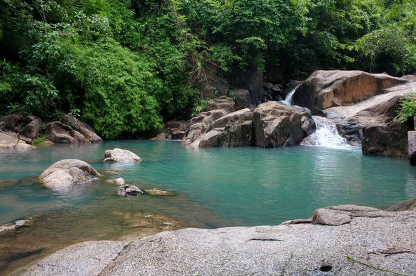 Dòng suối mát lành ở suối Tiên. Ảnh: bariavungtau.com