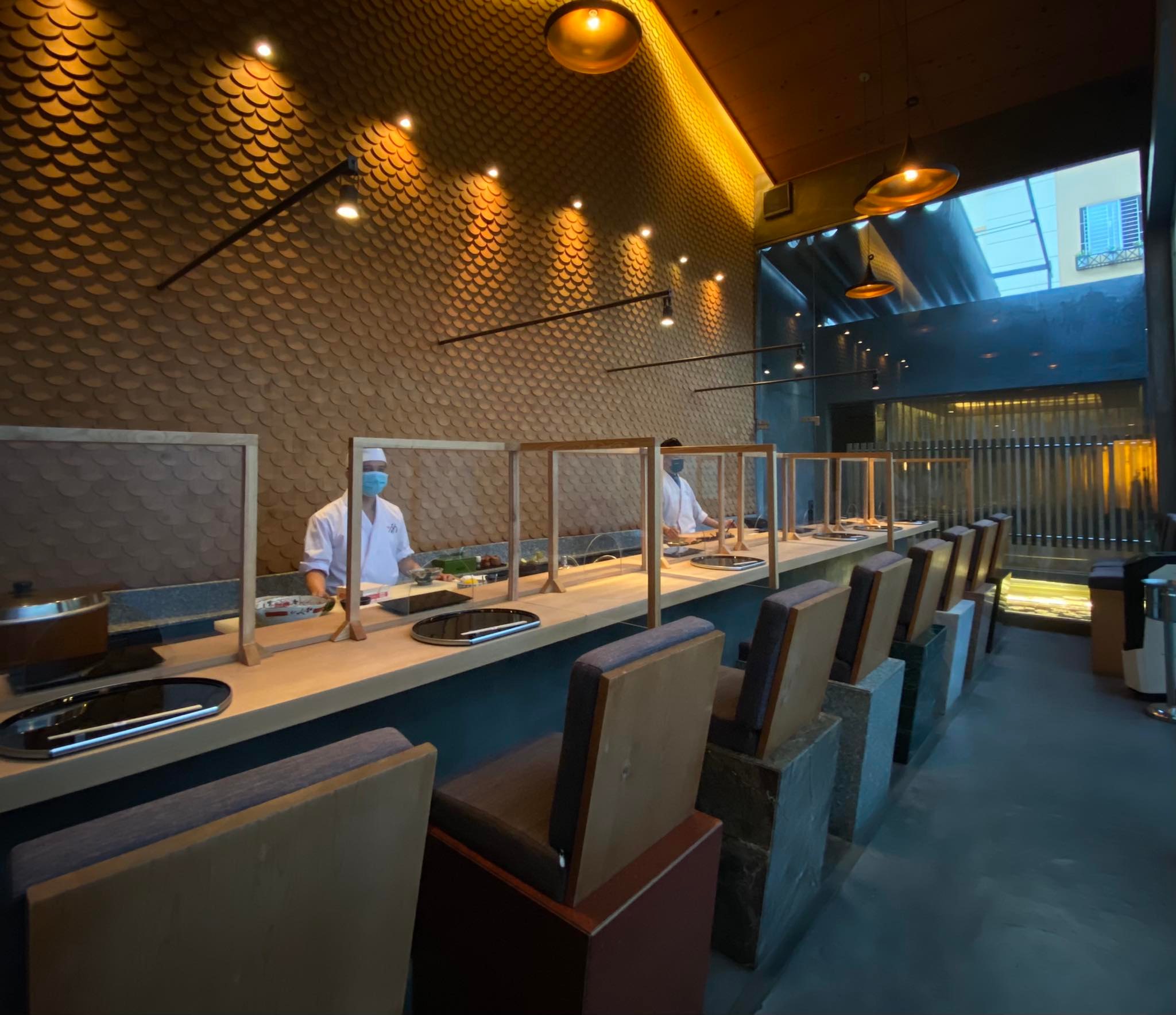 Thiết kế độc đáo nhà hàng sushi Sài Gòn Sushi Rei