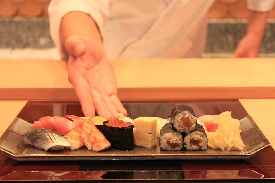 Hải sản nhập khẩu tại nhà hàng sushi Sài Gòn Sushi Rei