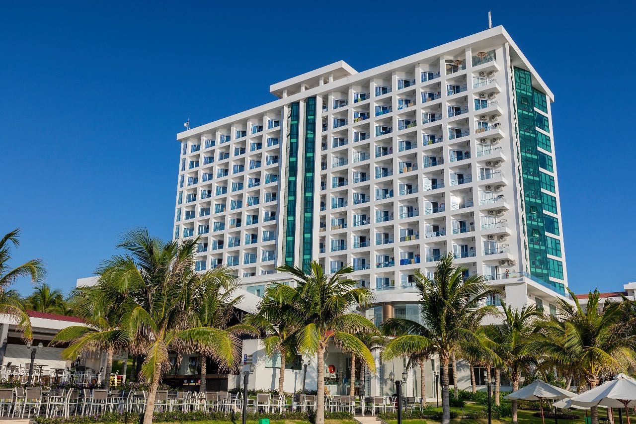 Không gian xanh mát tại Swandor Cam Ranh