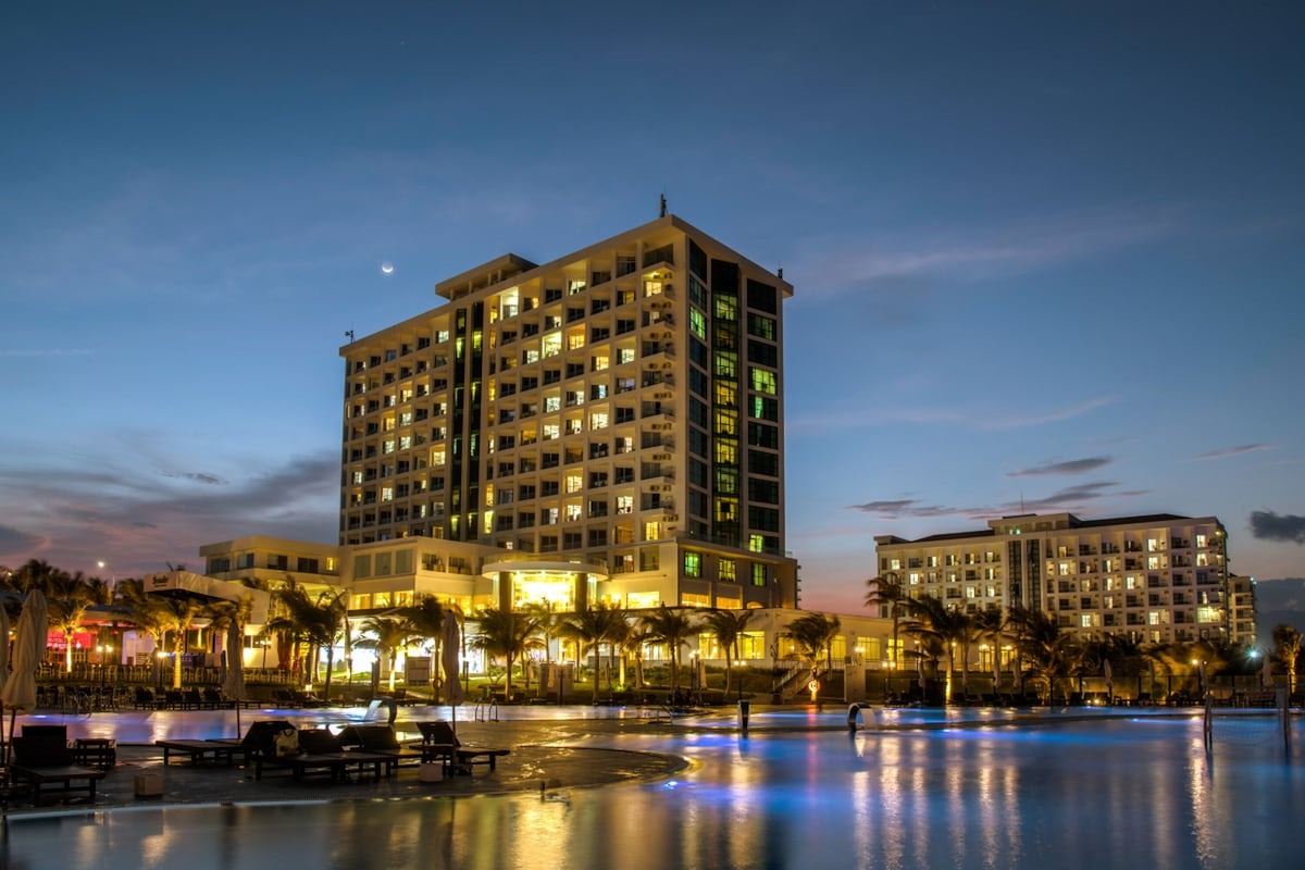 Swandor-Cam-Ranh-Hotels-Resorts-ivivu-2