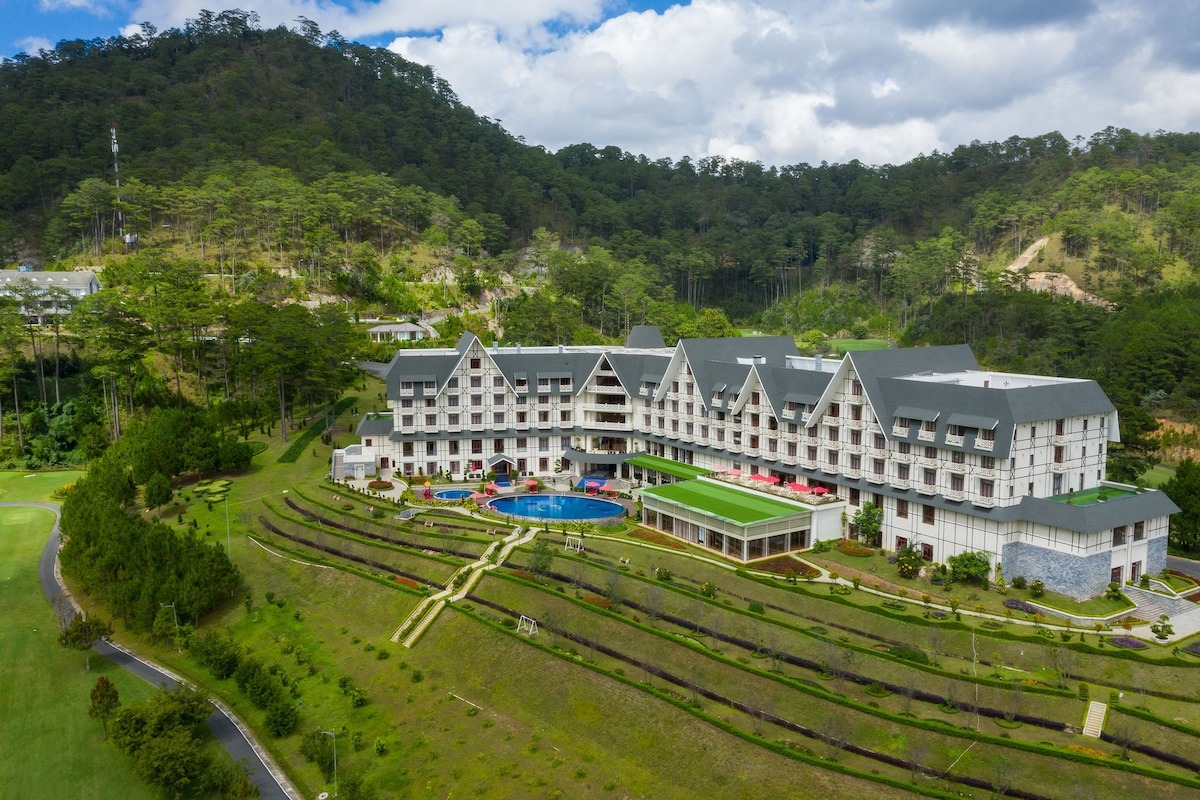 Nghỉ dưỡng lý tưởng giữa rừng thông xanh mướt tại Swiss-Belresort Tuyền Lâm – Đà Lạt