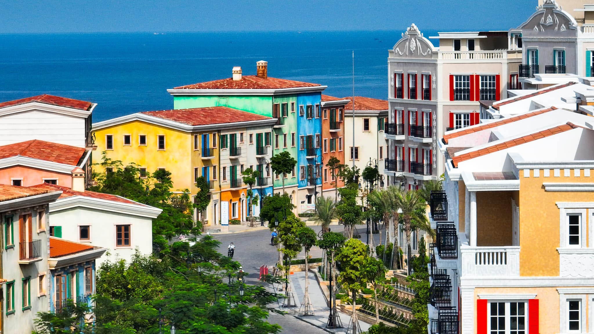 Hoàng hôn tại Sunset Town Phú Quốc