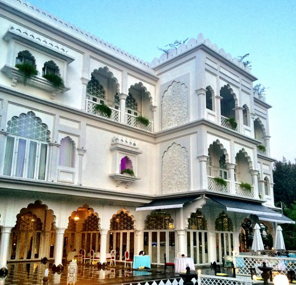 TajmaSago Castle-saigon-ivivu-9