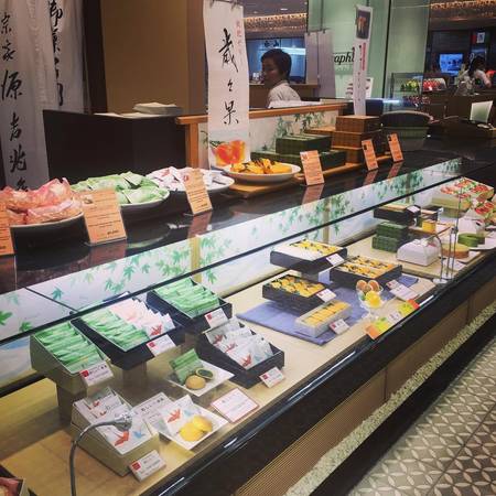 Gian hàng thời trang Takashimaya Sài Gòn