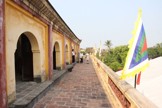 Không gian lầu 2 Tàng Thư Lâu