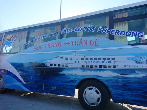 Tàu cao tốc Superdong tại cảng Trần Đề Tàu cao tốc Superdong tại cảng Trần Đề