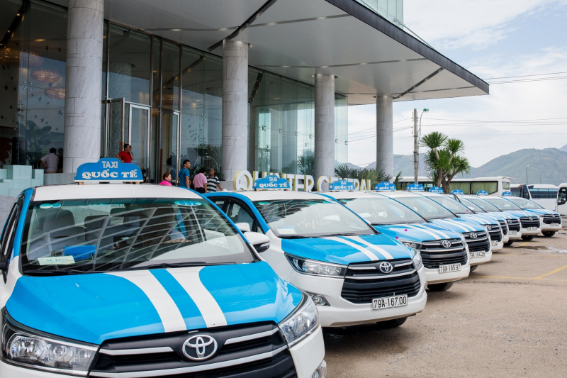 Các hãng xe taxi cũng rất phổ biến ở các thành phố lớn như Nha Trang