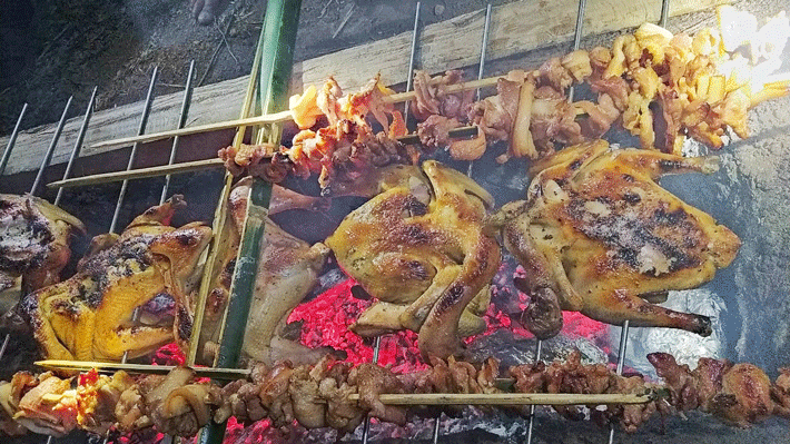 Thưởng thức tiệc nướng BBQ tại thảo nguyên Tà Giang