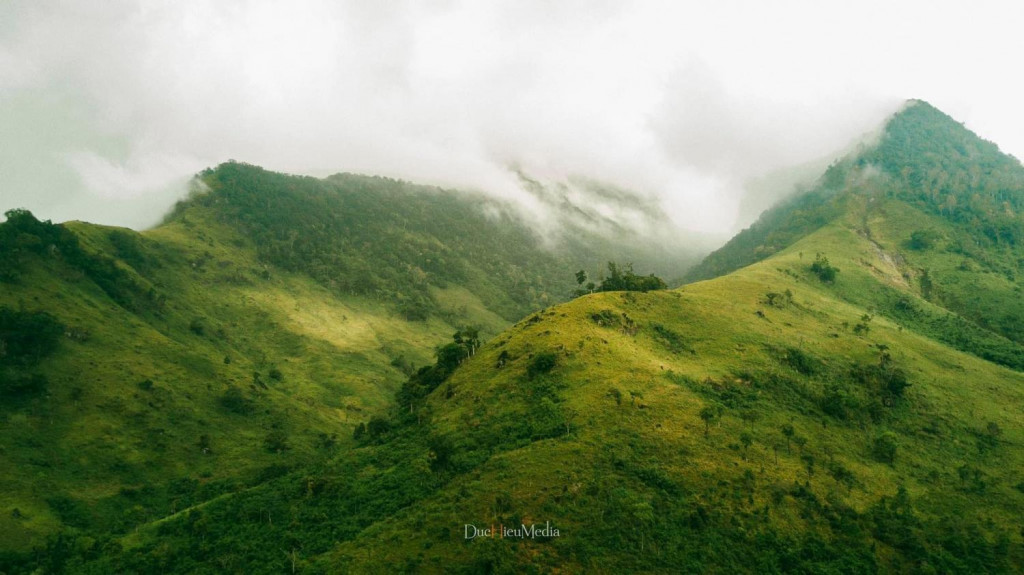 Cung đường trekking thảo nguyên Tà Giang tuyệt đẹp Cung đường trekking thảo nguyên Tà Giang tuyệt đẹp