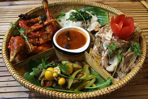 Những món ăn từ gà ta - món ngon Đà Nẵng