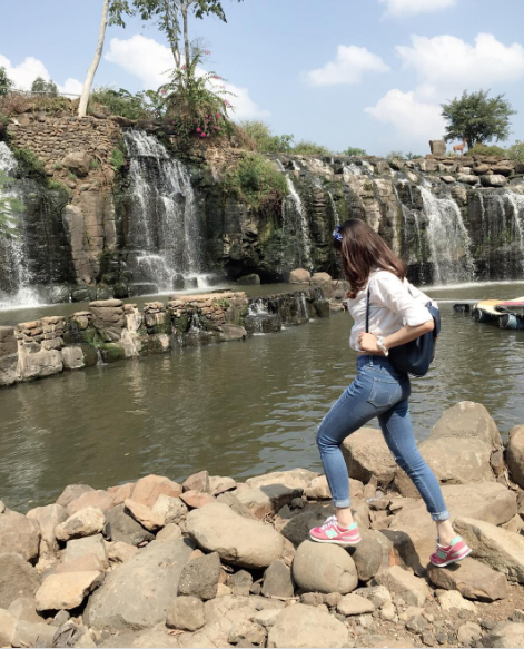 Dòng thác Đá Hàn trong xanh