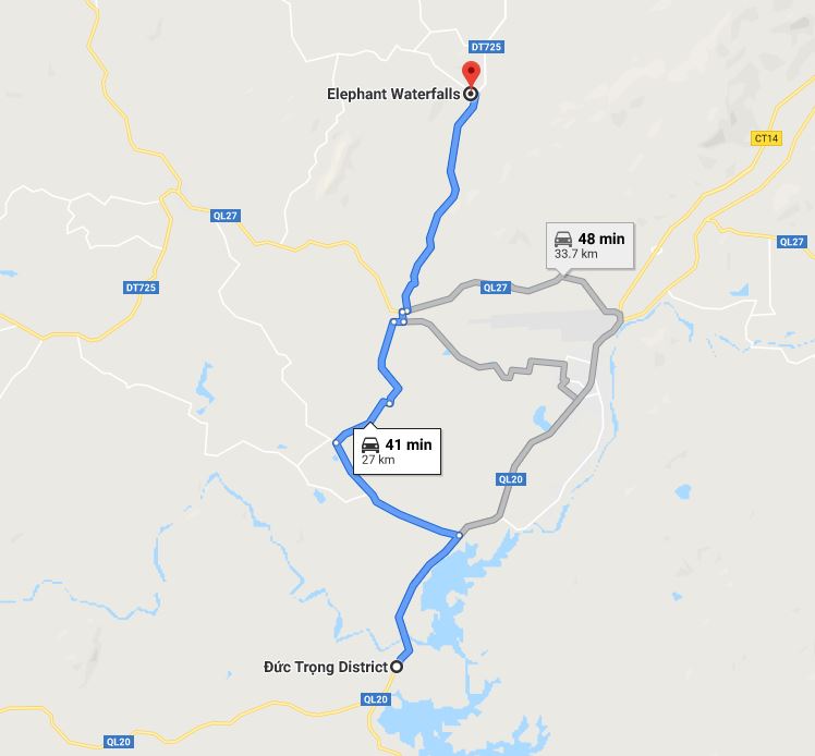 Biển chỉ dẫn đường đi thác Voi từ Đức Trọng