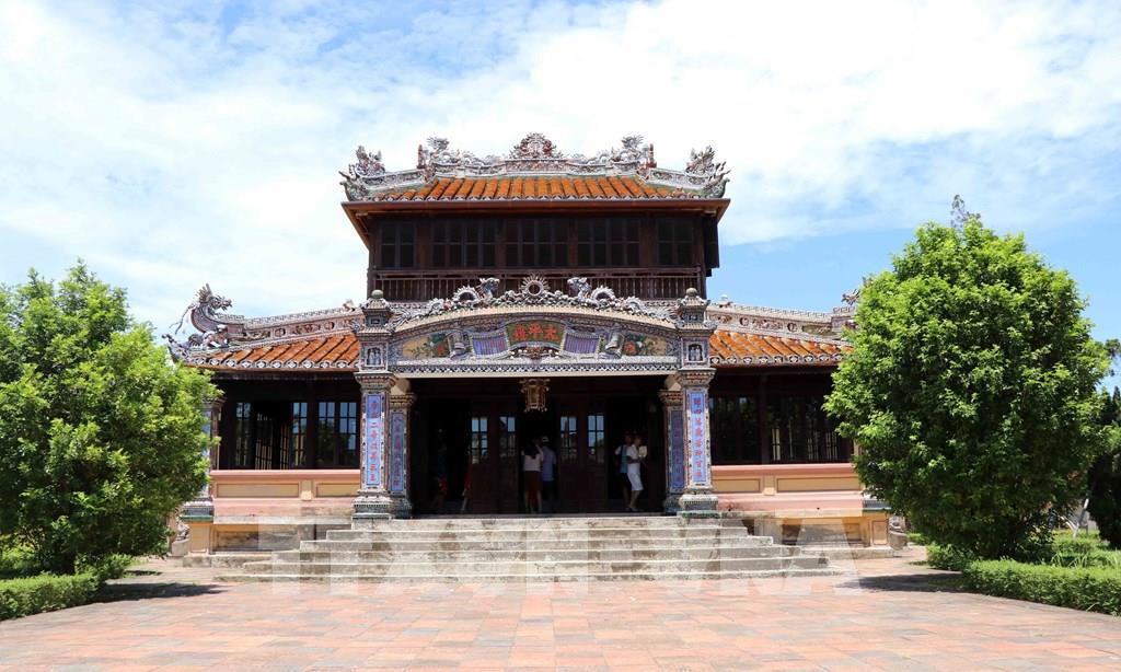 Vẻ đẹp cổ kính của Thái Bình Lâu trong Đại Nội Huế